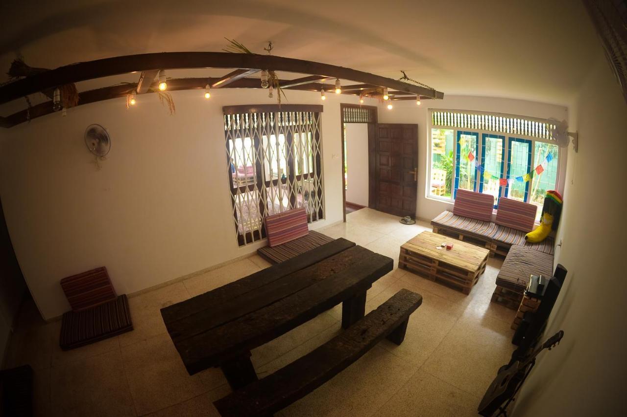 Groove House Hostelsコロンボ エクステリア 写真