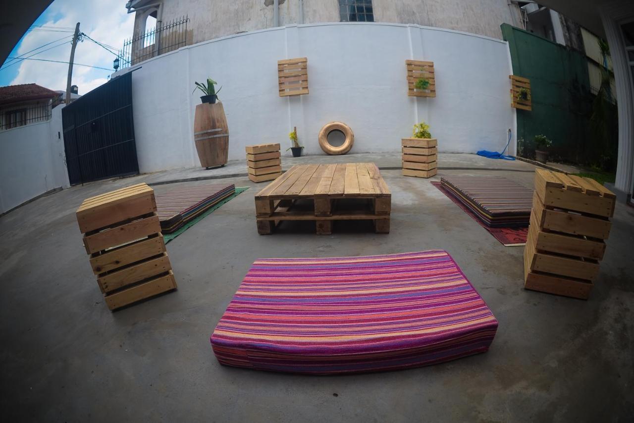 Groove House Hostelsコロンボ エクステリア 写真